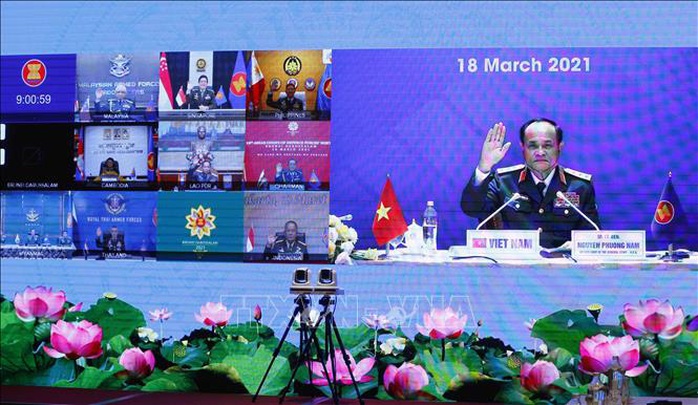 Tư lệnh Quốc phòng các nước ASEAN cam kết duy trì tự do hàng hải và hàng không ở Biển Đông - Ảnh 2.