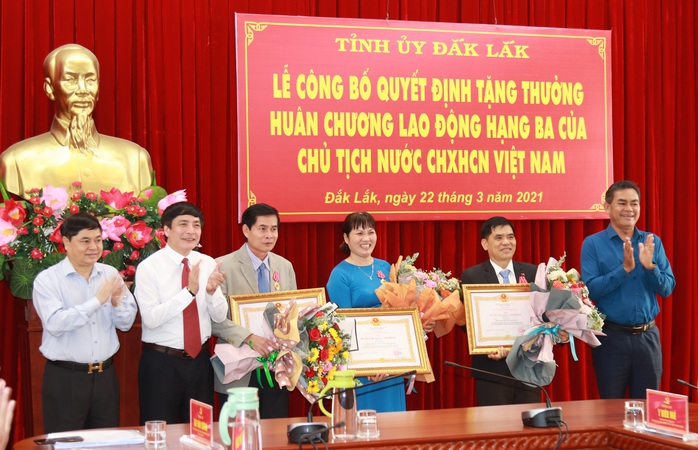 Đắk Lắk điều động, bổ nhiệm nhiều cán bộ chủ chốt - Ảnh 3.