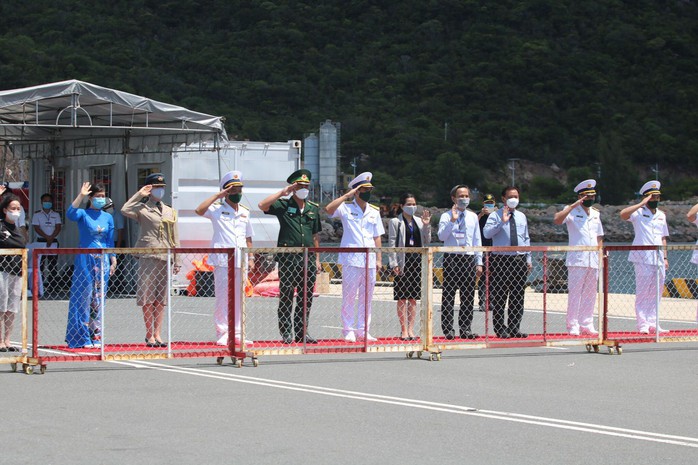 Tàu Hải quân Hoàng gia Anh HMS Richmond thăm Việt Nam - Ảnh 11.