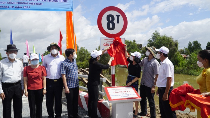 Khánh thành 15 công trình giao thông nông thôn tại vùng biên giới Long An - Ảnh 2. Khánh thành 15 công trình giao thông nông thôn tại vùng biên giới Long An - Ảnh 2.