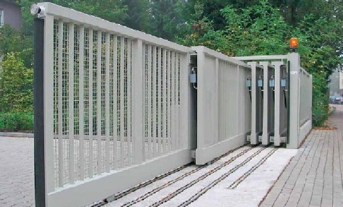 Mẫu cửa cổng sắt lùa đẹp, phổ biến hiện nay - Ảnh 5. Mẫu cửa cổng sắt lùa đẹp, phổ biến hiện nay - Ảnh 5.