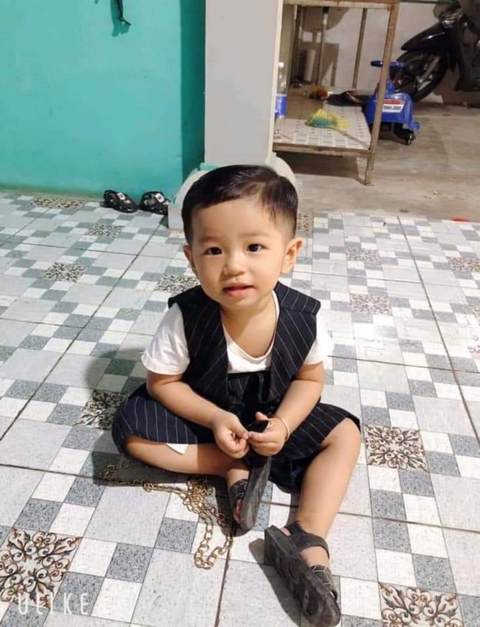 Bình Dương: Truy tìm bé trai 2 tuổi mất tích - Ảnh 1.