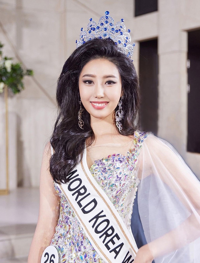 Nhan sắc bị chê của Hoa hậu Thế giới, Hoa hậu Hoàn vũ Hàn Quốc - Ảnh 3.