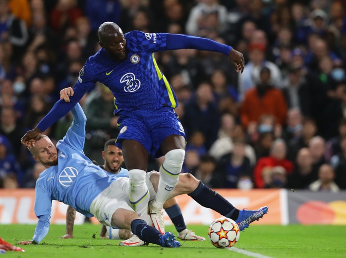 Chelsea mở đại tiệc ở Stamford Bridge, mơ tranh ngôi đầu Champions League - Ảnh 3.