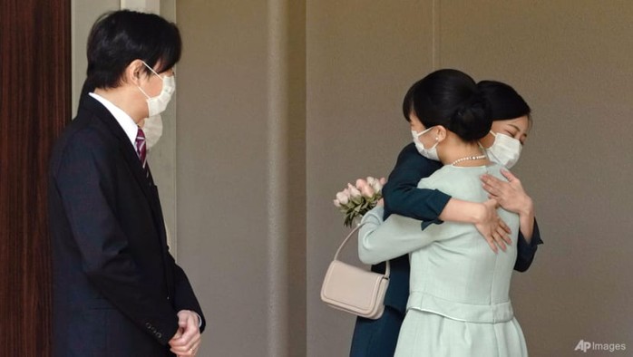 Bất chấp sóng gió, công chúa Mako của Nhật Bản đã kết hôn - Ảnh 4.
