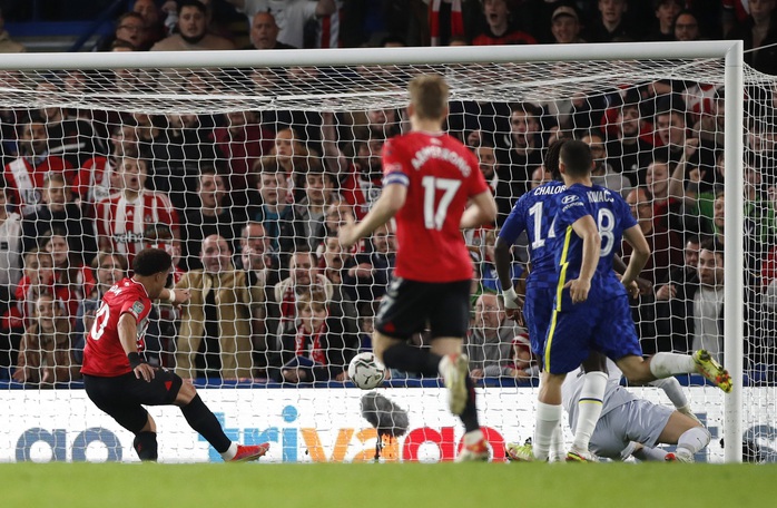 Người hùng Kepa đưa Chelsea thẳng tiến tứ kết League Cup - Ảnh 4.