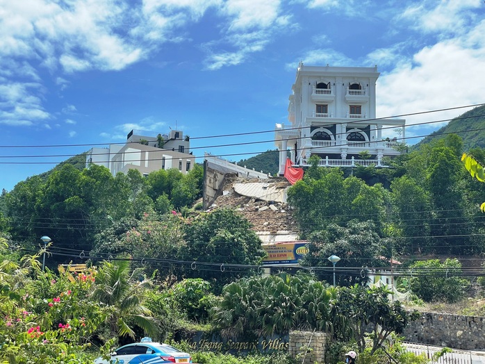 Dự án biệt thự trên núi ở Nha Trang chực chờ gây họa chỉ sau trận mưa lớn - Ảnh 2.