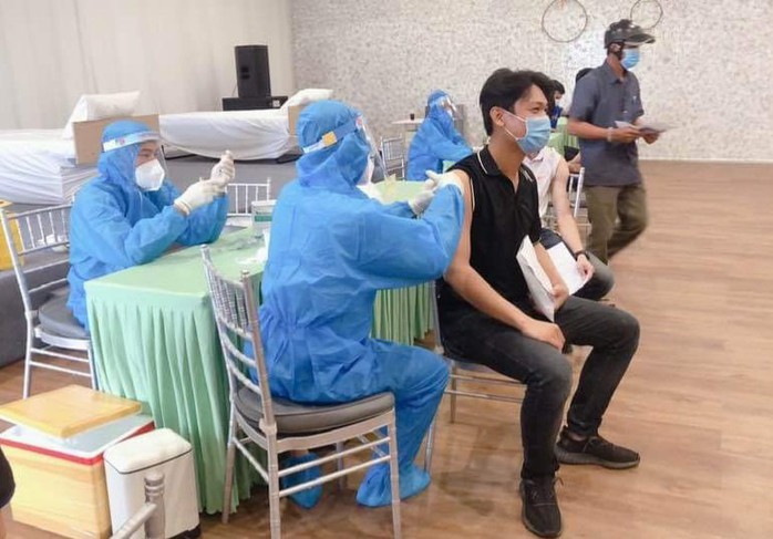 Đảo ngọc Phú Quốc tiêm vắc-xin ngừa Covid-19 cho toàn dân - Ảnh 4.