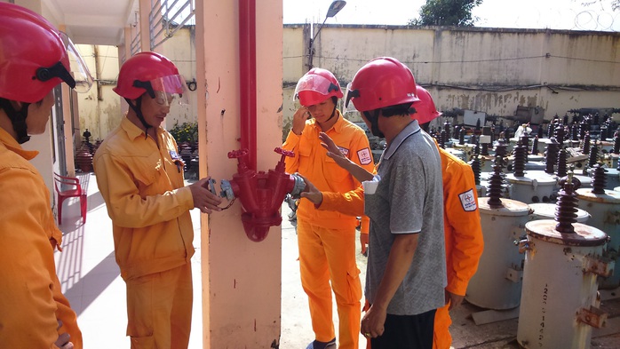 EVNSPC: Bảo đảm an toàn phòng cháy chữa cháy trong bối cảnh dịch bệnh Covid-19 - Ảnh 3. EVNSPC: Bảo đảm an toàn phòng cháy chữa cháy trong bối cảnh dịch bệnh Covid-19 - Ảnh 3.
