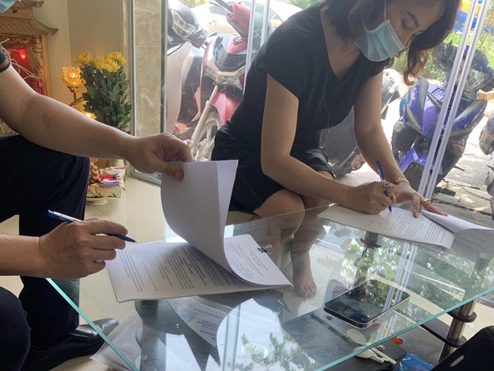 Hết giãn cách, môi giới bất động sản bận rộn quên ăn - Ảnh 3. Hết giãn cách, môi giới bất động sản bận rộn quên ăn - Ảnh 3.