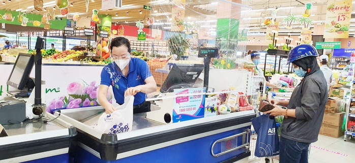 Đi siêu thị mùa này lợi đủ thứ - Ảnh 1. Đi siêu thị mùa này lợi đủ thứ - Ảnh 1.