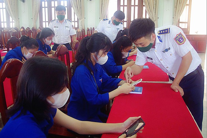 Cuộc thi trực tuyến “Tìm hiểu Luật Cảnh sát biển Việt Nam”: Lan tỏa lớn đến mọi tầng lớp Nhân dân - Ảnh 2.