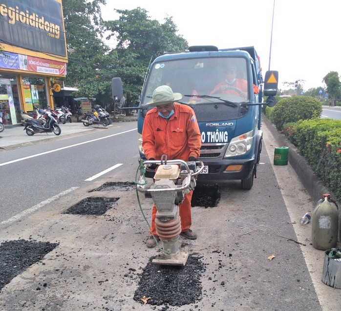 Phải khắc phục triệt để hư hỏng Quốc lộ 1 qua Thừa Thiên – Huế trước ngày 16-11 - Ảnh 5.