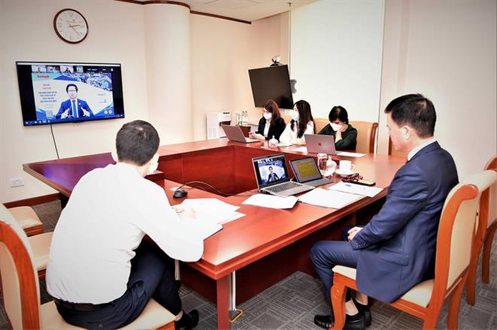 Vietcombank đồng hành Diễn Đàn “Chủ động phục hồi và phát triển kinh tế, thích ứng với bối cảnh dịch bệnh” - Ảnh 2. Vietcombank đồng hành Diễn Đàn “Chủ động phục hồi và phát triển kinh tế, thích ứng với bối cảnh dịch bệnh” - Ảnh 2.