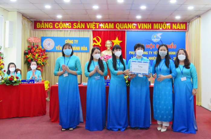 Hội Phụ nữ Công ty Yến sào Khánh Hòa: Hỗ trợ phụ nữ phát triển toàn diện - Ảnh 3. Hội Phụ nữ Công ty Yến sào Khánh Hòa: Hỗ trợ phụ nữ phát triển toàn diện - Ảnh 3.