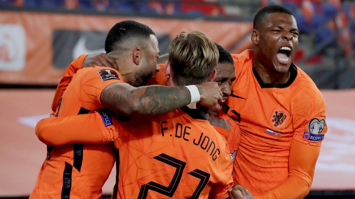 7 phút cuối ngỡ ngàng, Hà Lan giành vé vàng World Cup - Ảnh 5.