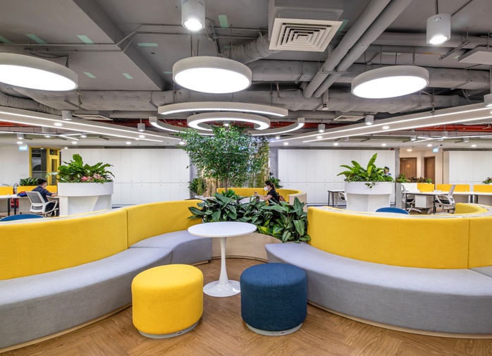 Sun Life Việt Nam triển khai chương trình khuyến mại Vàng là an khang - Ảnh 1. Sun Life Việt Nam triển khai chương trình khuyến mại Vàng là an khang - Ảnh 1.
