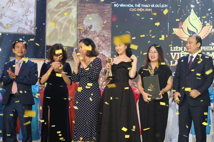 Mắt biếc đoạt giải Bông sen vàng Liên hoan Phim Việt Nam lần thứ XXII - Ảnh 1.