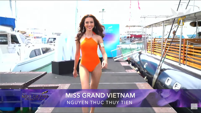 Đau bụng nhưng nhan sắc Việt vẫn ấn tượng trong phần thi bikini - Ảnh 7.