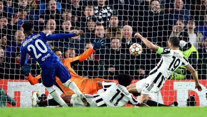 Đè bẹp Juventus, Chelsea phải trả giá đắt - Ảnh 3.