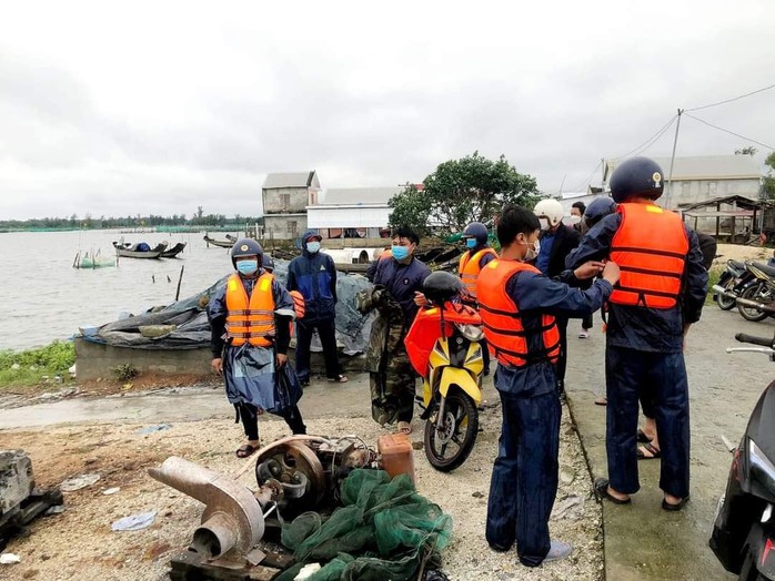 Vợ chết, chồng mất tích trên phá Tam Giang - Cầu Hai - Ảnh 1.