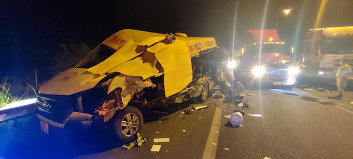 Tai nạn xe khách nghiêm trọng trên cao tốc TP HCM-Long Thành-Dầu Giây - Ảnh 3.