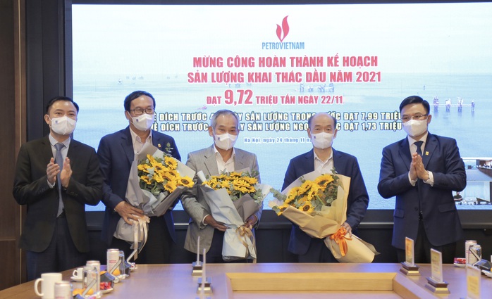 Petrovietnam – Về đích trước 39 ngày chỉ tiêu khai thác dầu khí - Ảnh 1.