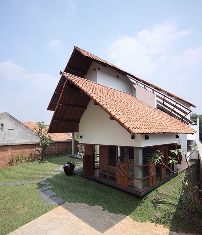 Ngôi nhà không tường, không vách ngăn được xây dựng từ vật liệu tái chế - Ảnh 2.