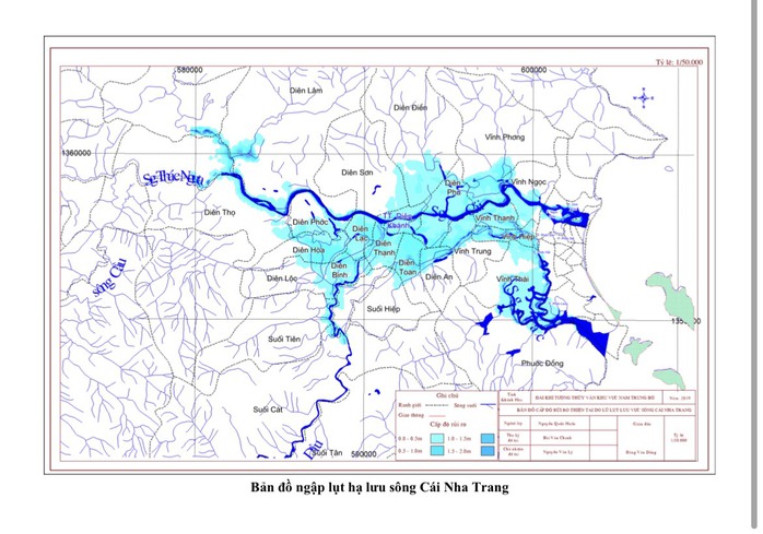 Nha Trang ngập nặng, người dân trắng đêm canh lũ - Ảnh 8.