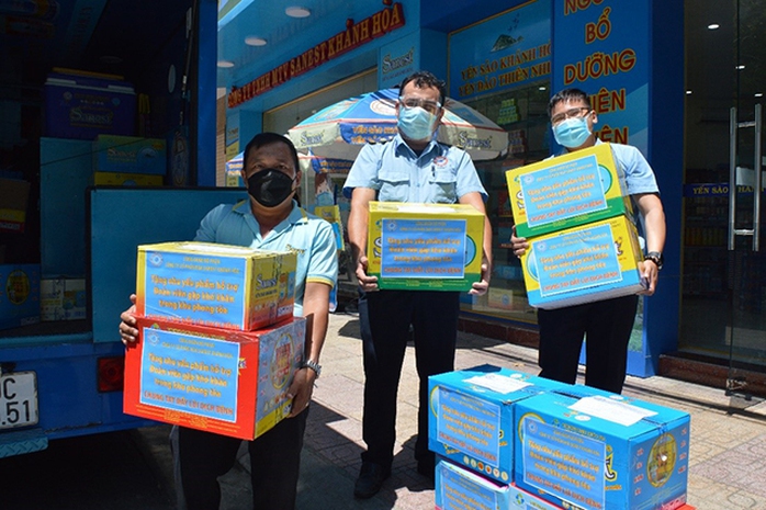 Yến sào Khánh Hòa đồng hành cùng người lao động vượt khó - Ảnh 2. Yến sào Khánh Hòa đồng hành cùng người lao động vượt khó - Ảnh 2.