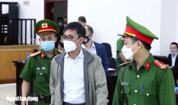 Ông Nguyễn Duy Linh thừa nhận đã nhận hối lộ 5 tỉ đồng, nói nộp lại ngay chiều nay hoặc mai - Ảnh 2.