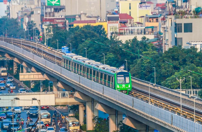 CLIP: Đột nhập tàu điện Cát Linh - Hà Đông trước ngày đón khách - Ảnh 3.