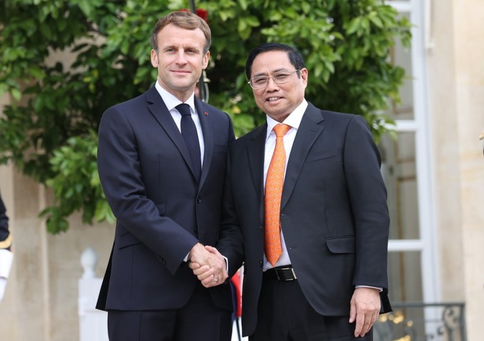 Thủ tướng Phạm Minh Chính hội kiến Tổng thống Pháp Emmanuel Macron - Ảnh 2.