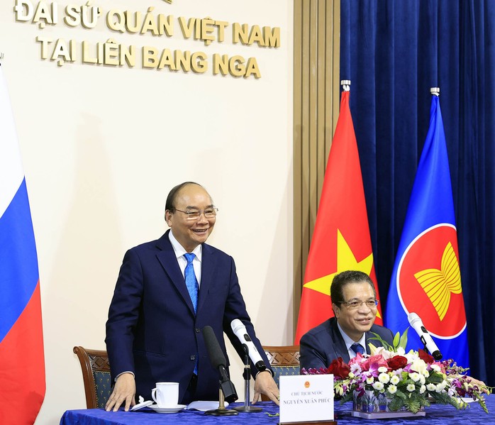 Chủ tịch nước Nguyễn Xuân Phúc gặp Chủ tịch Duma Quốc gia Nga - Ảnh 6.