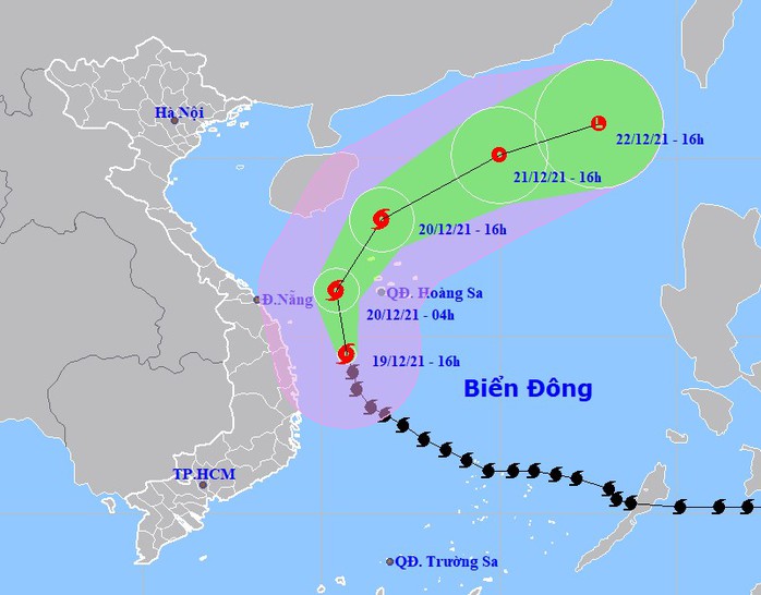Bão số 9 cách Quảng Ngãi-Bình Định khoảng 180 km, đảo Lý Sơn gió giật cấp 9 - Ảnh 1.
