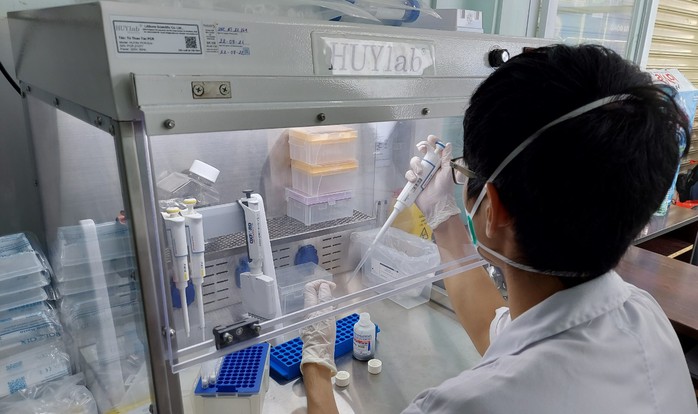 Sở Y tế TP HCM yêu cầu các đơn vị báo cáo khẩn việc mua kit xét nghiệm của Việt Á - Ảnh 1.