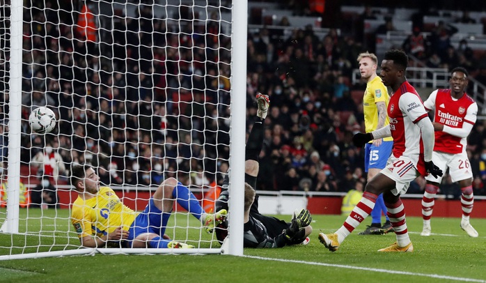 Vùi dập Sunderland, Arsenal giành vé sớm bán kết League Cup - Ảnh 2.