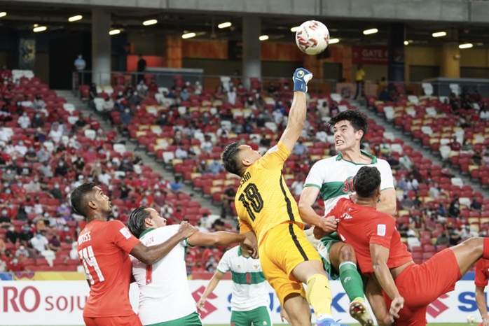 Thắng kịch tính chủ nhà Singapore, Indonesia vào chung kết AFF Cup 2020 - Ảnh 2.