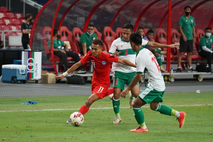 Thắng kịch tính chủ nhà Singapore, Indonesia vào chung kết AFF Cup 2020 - Ảnh 3.