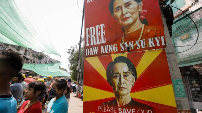 Quân đội Myanmar công bố lời khai cáo buộc bà Suu Kyi tham nhũng - Ảnh 1.