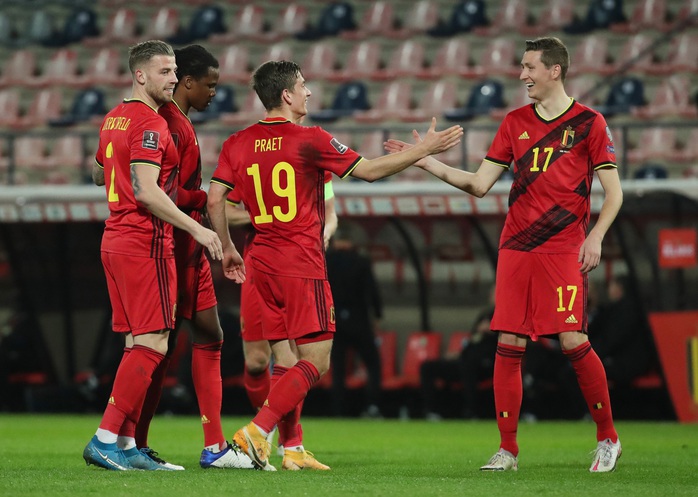 Bỉ và Hà Lan dội mưa 15 bàn thắng tại vòng loại World Cup - Ảnh 1.