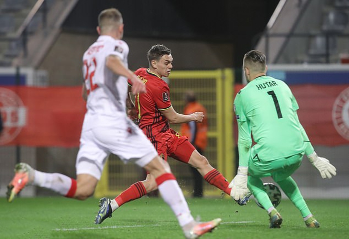 Bỉ và Hà Lan dội mưa 15 bàn thắng tại vòng loại World Cup - Ảnh 4.