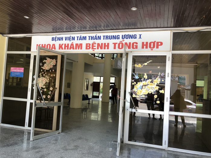 Bộ Y tế tạm đình chỉ Giám đốc BV Tâm thần sau vụ bệnh nhân cầm đầu đường dây ma túy - Ảnh 1.