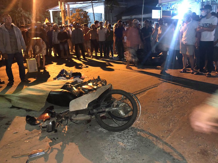 Nhậu xỉn lái ôtô tông 7 người thương vong ở Quảng Nam: Bắt giam tài xế - Ảnh 1.
