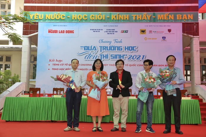 Đưa trường học đến thí sinh: Học tiếng Trung sau này sẽ làm gì? - Ảnh 4.