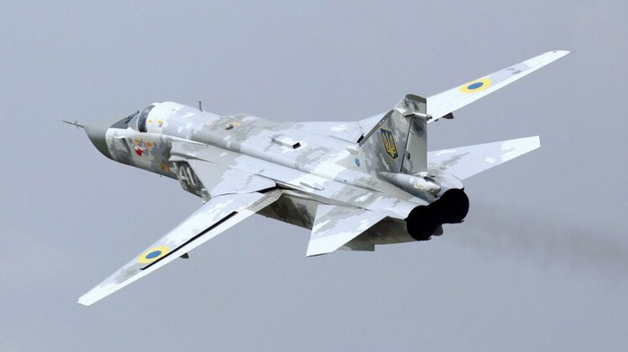 MiG-31 Nga chặn đẩy máy bay trinh sát Mỹ trên Thái Bình Dương - Ảnh 2.
