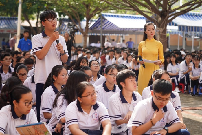 Đưa trường học đến thí sinh: Có được đổi trường, đổi ngành học nếu không phù hợp? - Ảnh 1.