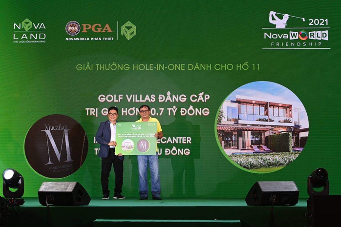 Hole-in-one 11 tỉ đồng có chủ ngay ngày khai mạc NovaWorld Friendship 2021 Tournament - Ảnh 2.