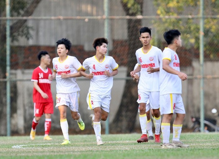 Hoàng Anh Gia Lai thua ngược PVF, nguy cơ sớm bị loại khỏi VCK U19 quốc gia 2021 - Ảnh 4.