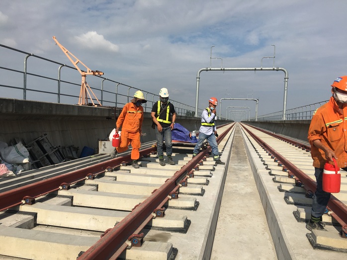 Phát hiện thêm 4 gối cao su metro Bến Thành- Suối Tiên xê dịch khỏi vị trí - Ảnh 2.